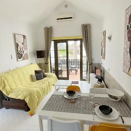 Casa Ayla Montecastillo A8 דירה