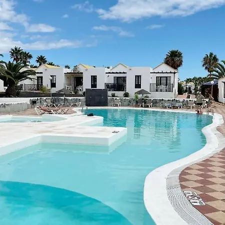 Casa Ayla Montecastillo A8 דירה *